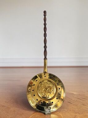 Vintage Brass Bed Warmer Pan Wooden Handle Belgium Home Decor Gift